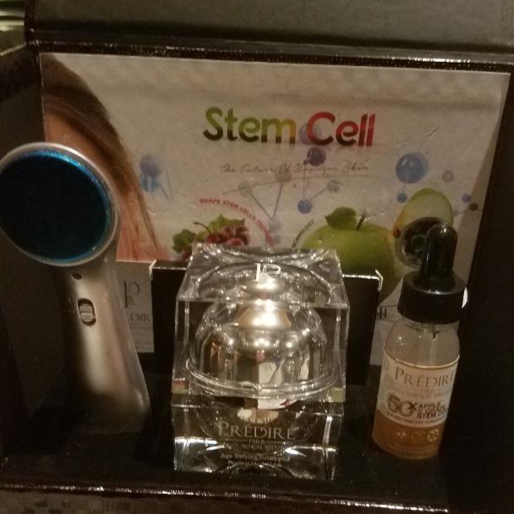Predire Paris Age Defying Apple & Grape Stem Cell